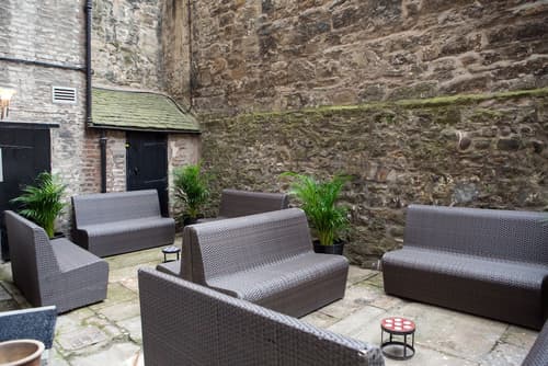 Edinburgh Castle Apartments and Suites, Garden