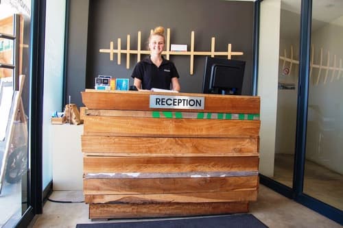 Windtown Lagoon Hotel, Reception