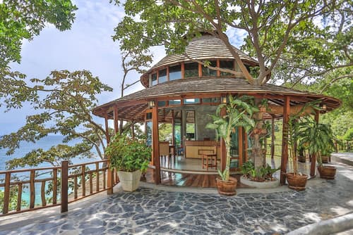 Sai Daeng Resort, Reception