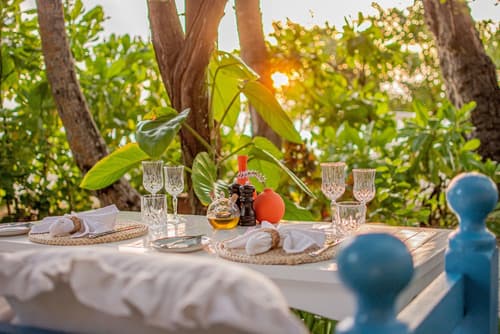 Malahini Kuda Bandos Resort, Restaurant