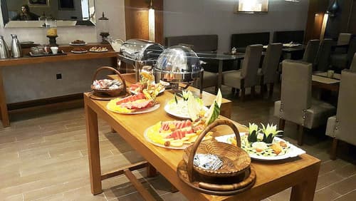 The Seven Hotel and Spa, Buffet