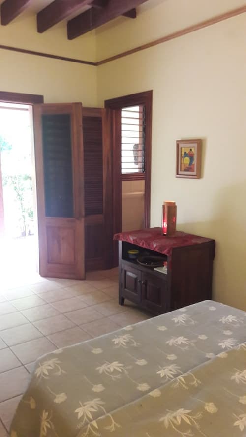 Playa Negra Guesthouse, Room