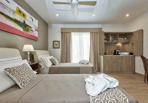 Palazzo Violetta, Room