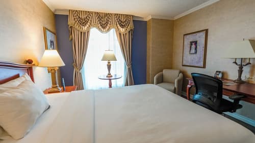 Hôtel Palace Royal Centre-Ville par JARO, Room