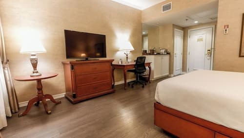 Hôtel Palace Royal Centre-Ville par JARO, Room