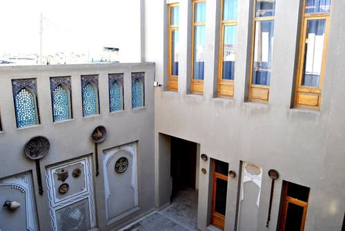 Ziyobaxsh Hotel