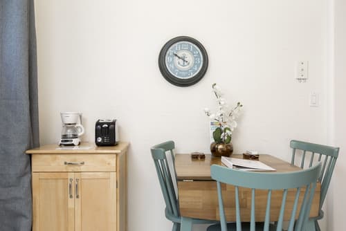 4145 By The Sea Inn & Suites