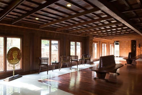 True Siam Rangnam Hotel, Lobby sitting area