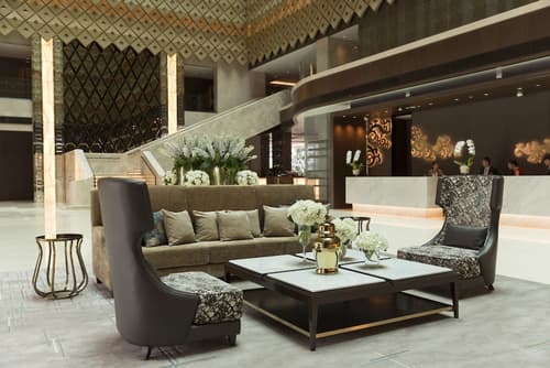 Lancaster Bangkok, Lobby sitting area