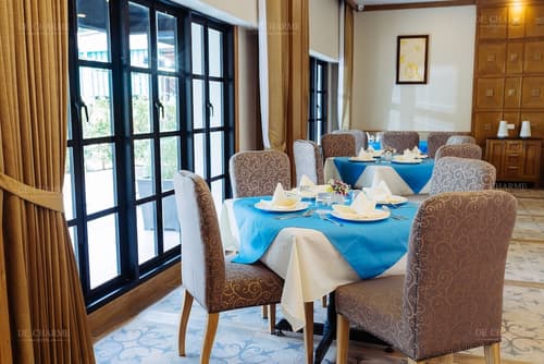 De Charme Hotel, Dining