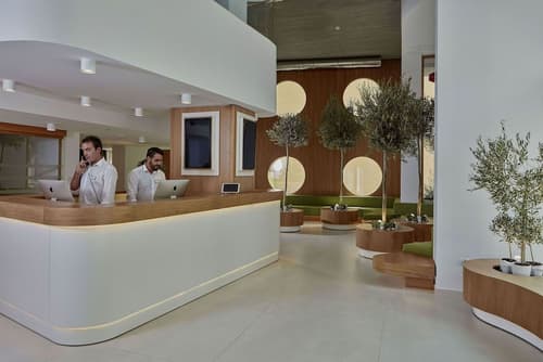 Olive Green Hotel, Lobby