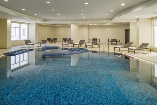 Millennium Hotel Hail, Indoor/outdoor pool