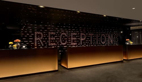 Park Plaza London Waterloo, Lobby