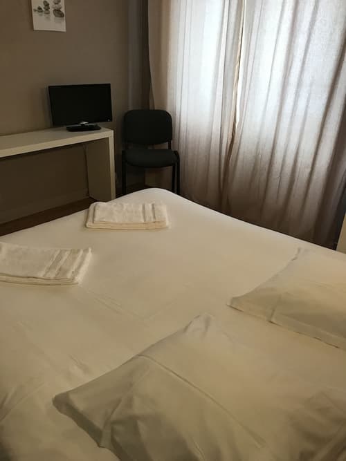 Hôtel La Marine, Room