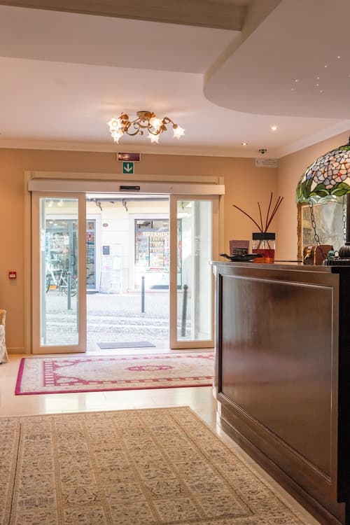 Hotel Rosa, Reception