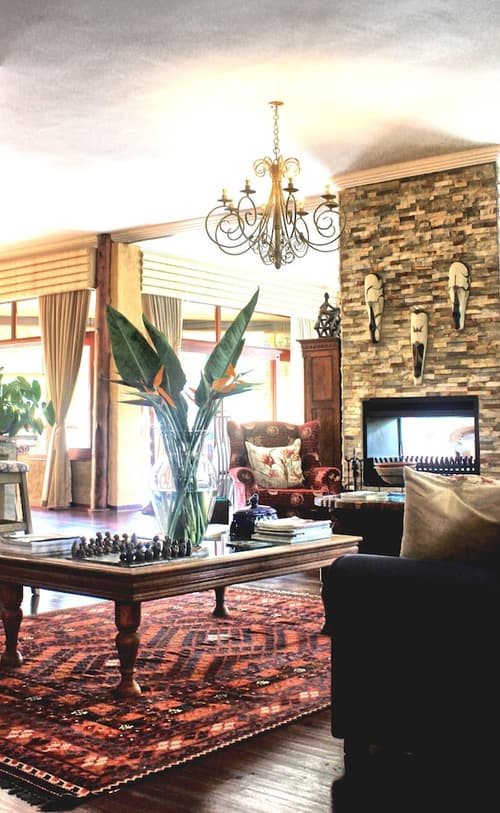 Bambuu Lakeside Lodge, Lobby sitting area