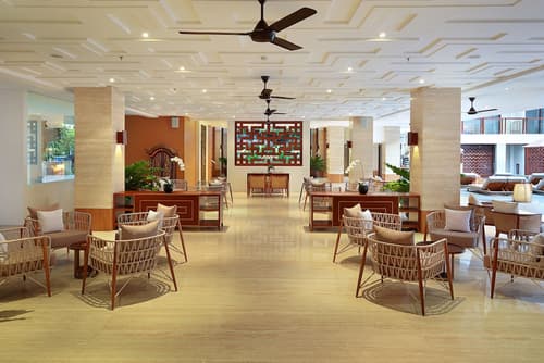 The Bandha Hotel & Suites, Interior entrance