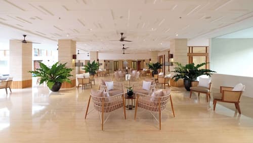 The Bandha Hotel & Suites, Lobby