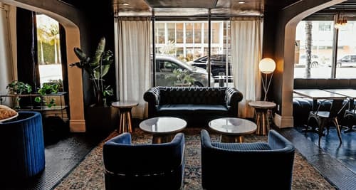 H Hotel, Lobby sitting area