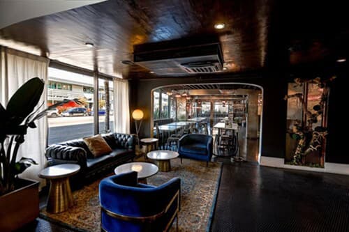 H Hotel, Lobby lounge