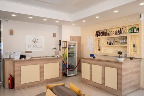 Minos Boutique Hotel, Reception