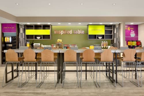 Home2 Suites by Hilton Hasbrouck Heights, Breakfast area