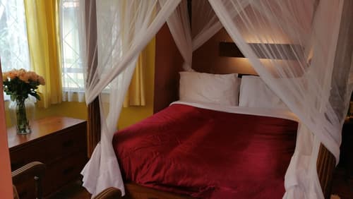 Woodmere Serviced Apartments, Room