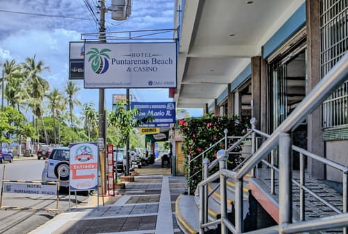 Hotel Puntarenas Beach, Interior entrance