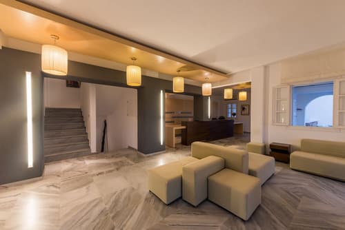 Far Out Hotel & Spa, Lobby