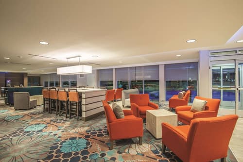 La Quinta Inn & Suites by Wyndham Kingman, Lobby