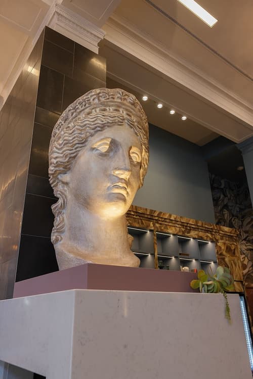 voco Hotel Napoleon Memphis by IHG, Lobby