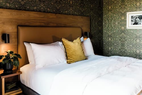 The Frances Modern Inn, Room