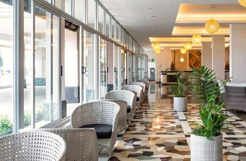 Tanoa International Dateline Hotel, Lobby sitting area