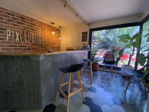 Ayenda 1224 Pixel House, Reception