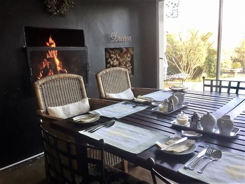 Cathkin Cottage B&B, Breakfast area