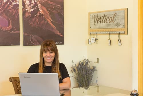 Vertical Lodge, Reception