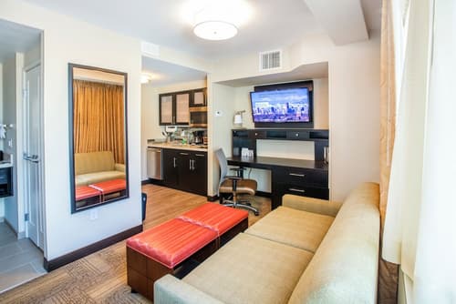 Staybridge Suites Denver Downtown by IHG, Room