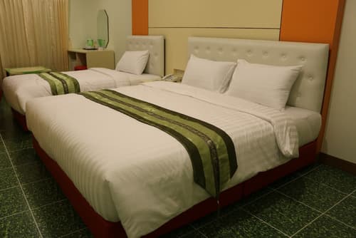 Lucky Green View, Room