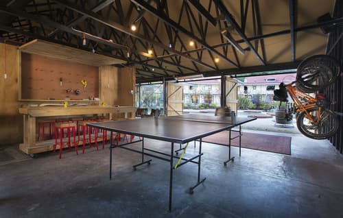 Sherwood Queenstown, Arcade