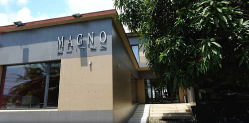 Magno Suites, Front of property