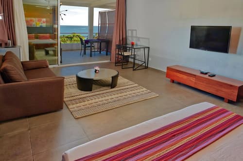 Villa les Orchidées, Room