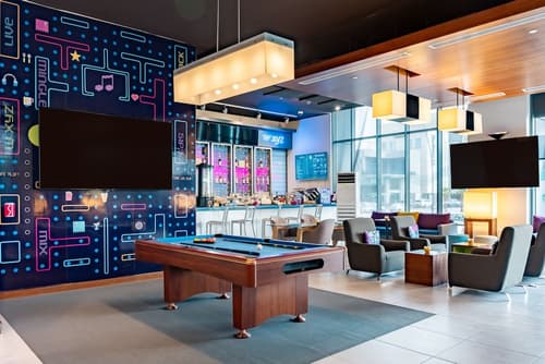 Aloft Dhahran, Lobby lounge