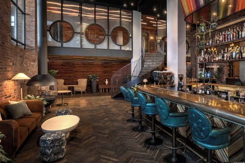 Arlo Williamsburg, Lobby lounge