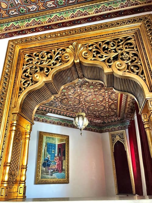 Royal Victoria - Ex British Embassy