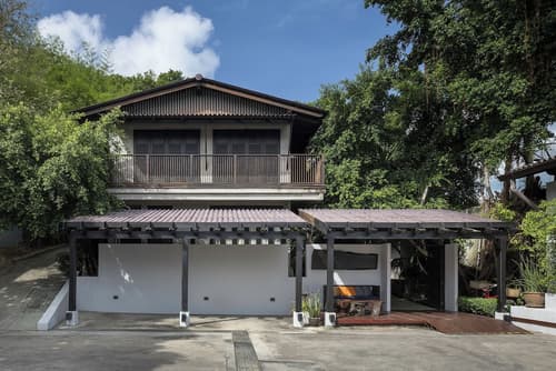 Homm Chura Samui, Parking