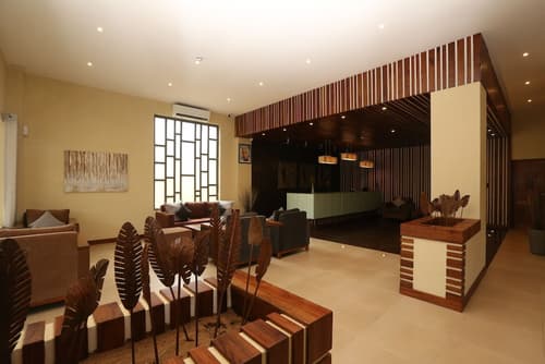 Venus Premier Hotel, Reception