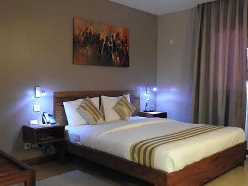 Venus Premier Hotel, Room