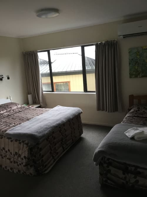 Waitomo Caves Guest Lodge, Room