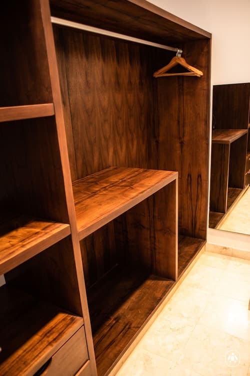 Anah Tulum, Bathroom