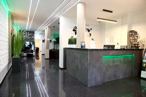 Hotel City Center, Reception